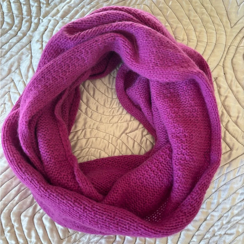 100% Cashmere Nordstrom Infinity Scarf Raspberry Pink Loop Luxury Knit